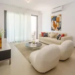 Kalamon Luxury 105 W Pool & Gym * Livadhia