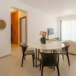 Kalamon Luxury 105 W Pool & Gym *