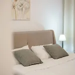Kalamon Luxury 105 W Pool & Gym Apartment Livadhia