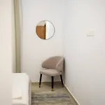 Kalamon Luxury 105 W Pool & Gym Apartment *