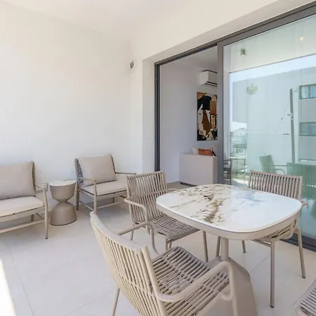 Kalamon Luxury 105 W Pool & Gym Apartman *