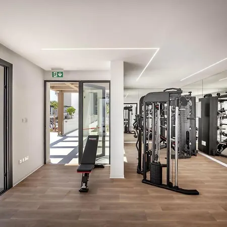Kalamon Luxury 105 With Pool And Gym Livadhia