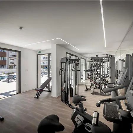 Kalamon Luxury 105 With Pool And Gym