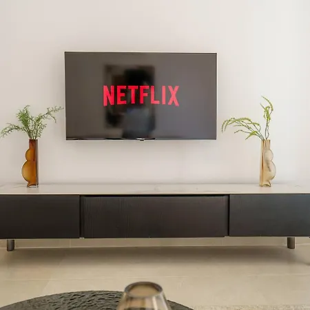 Appartamento Kalamon Luxury 105 W Pool & Gym Livadhia