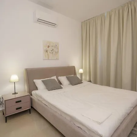 Kalamon Luxury 105 W Pool & Gym Appartamento Livadhia