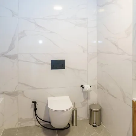 아파트 Kalamon Luxury 105 W Pool & Gym