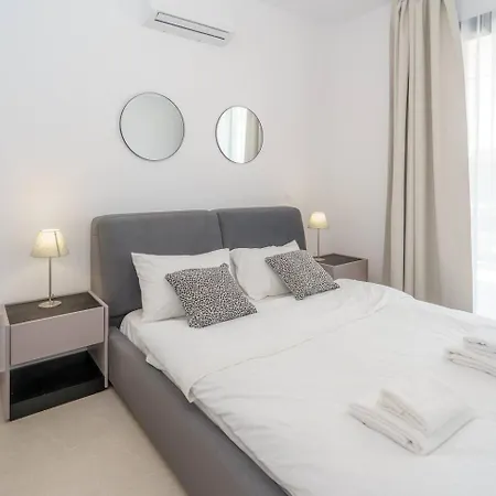 Kalamon Luxury 105 W Pool & Gym Appartamento