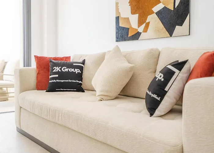 Kalamon Luxury 105 W Pool & Gym Daire