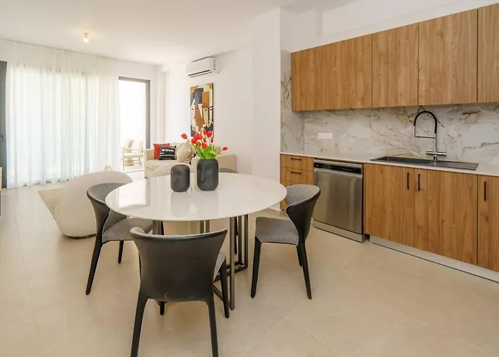 Kalamon Luxury 105 W Pool & Gym