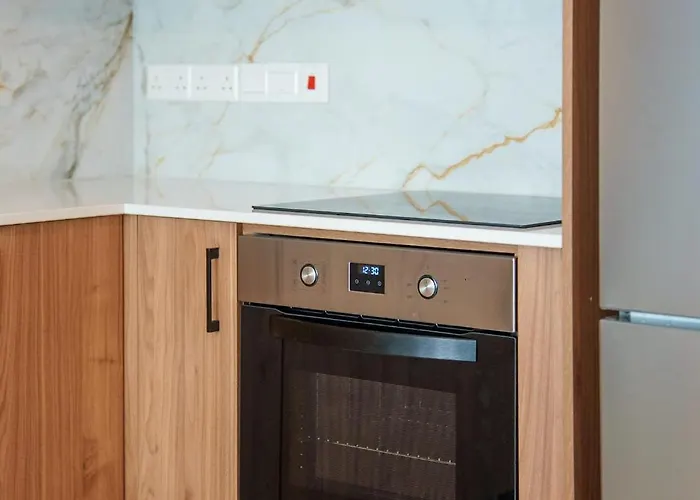 Kalamon Luxury 105 W Pool & Gym Daire