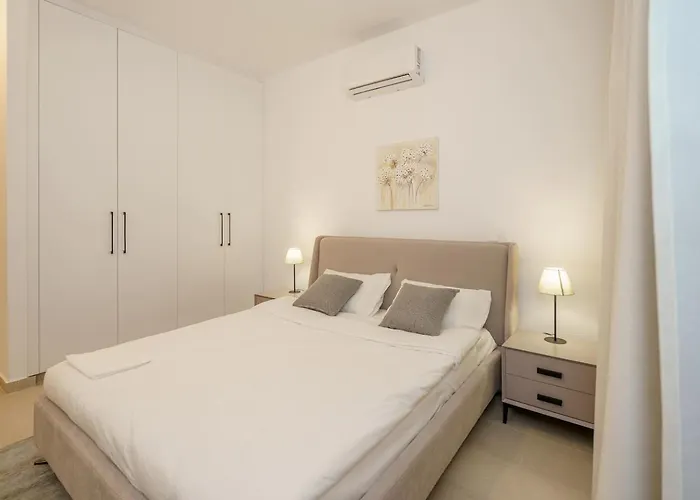 Kalamon Luxury 105 W Pool & Gym * Livadhia