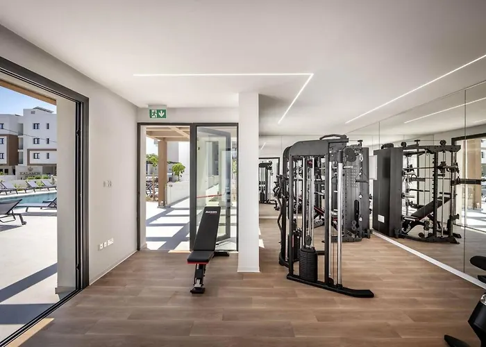 Kalamon Luxury 105 W Pool & Gym * Livadhia